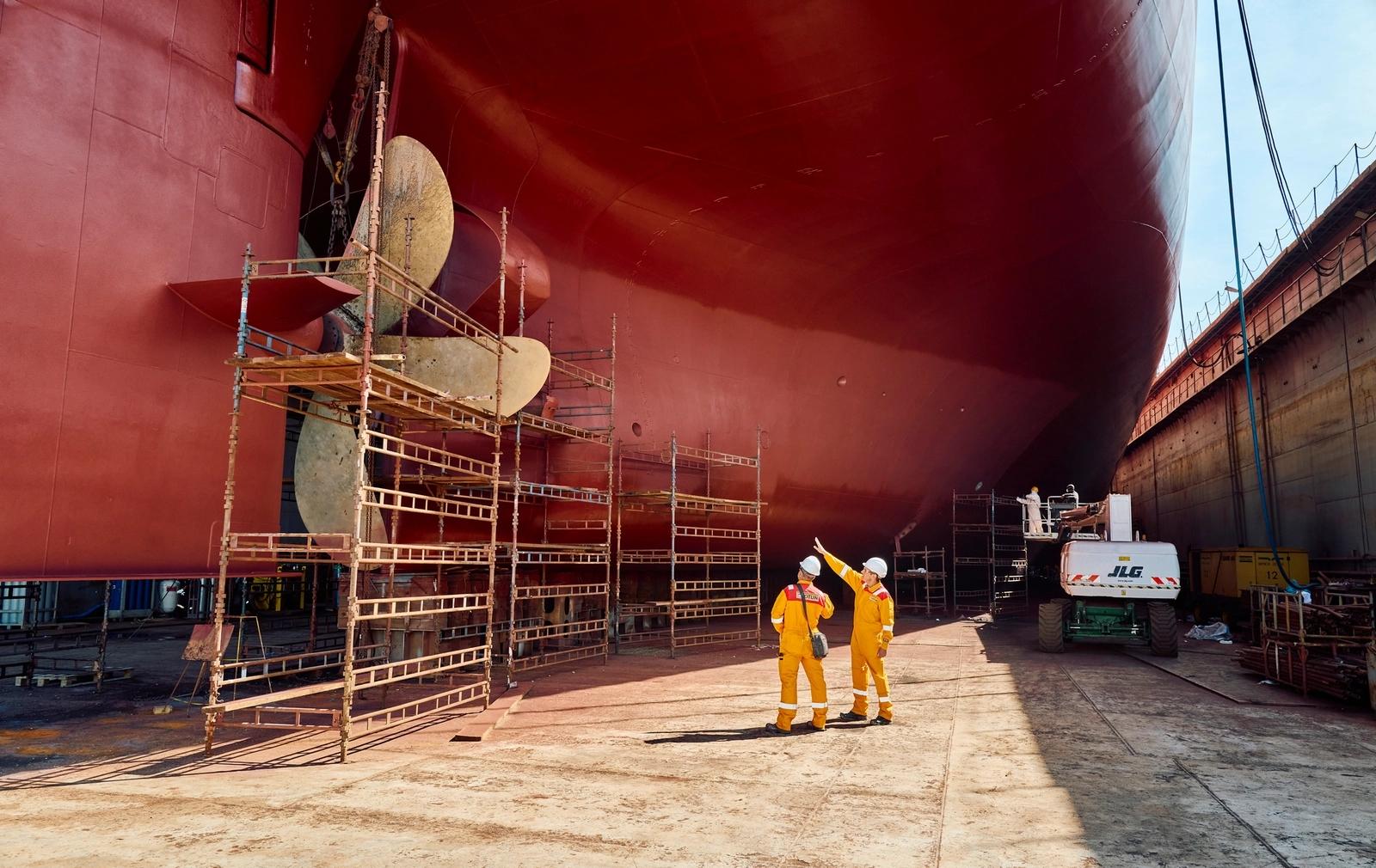 Hull maintenance in shipyard